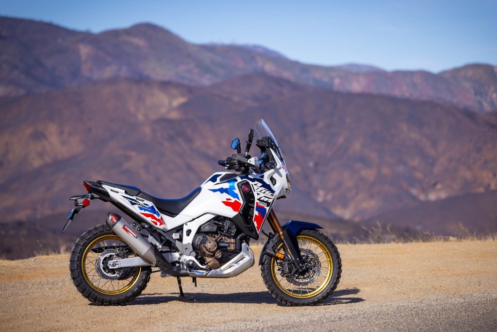 Africa Twin 20-26 RS-12 Stainless Slip-On Exhaust, w/ Stainless Muffler · Opuesta