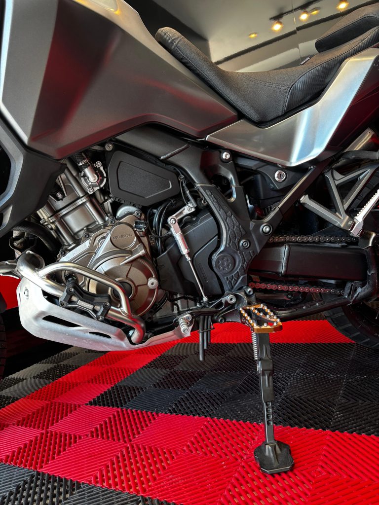 CRF1100L Africa Twin Adventure Sports · Trasera