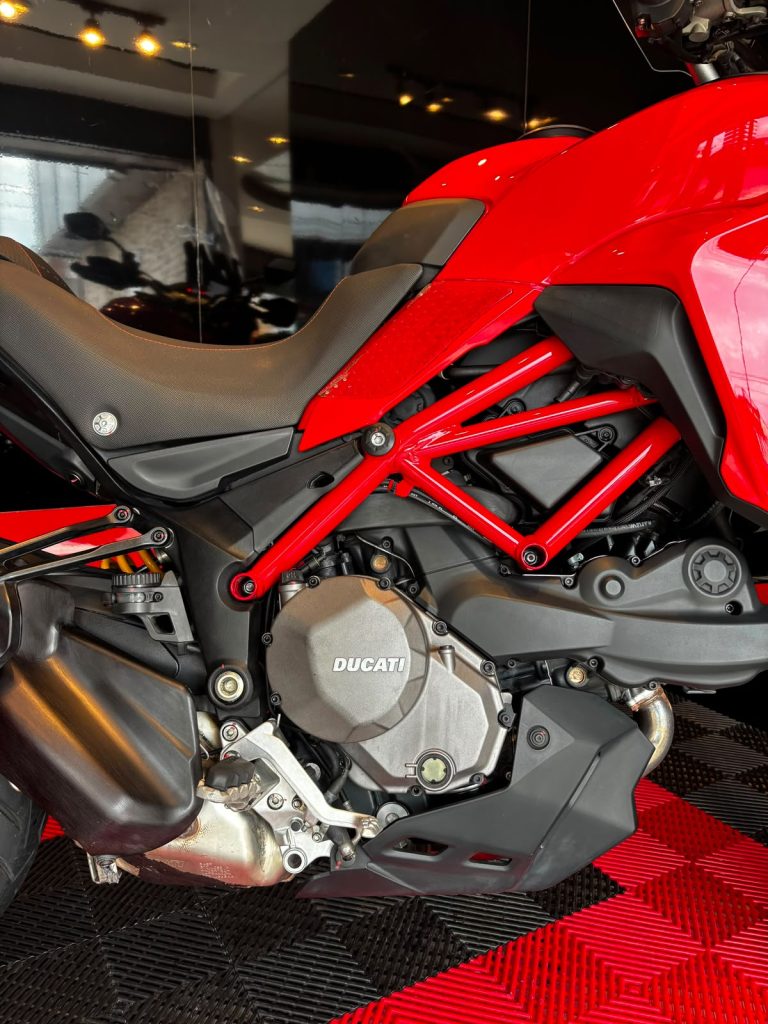 Multistrada 950 · Frontal