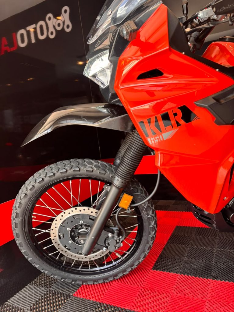 KLR 650 Traveler · Lateral