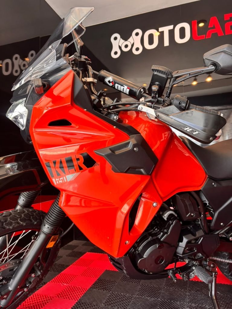 KLR 650 Traveler · Frontal