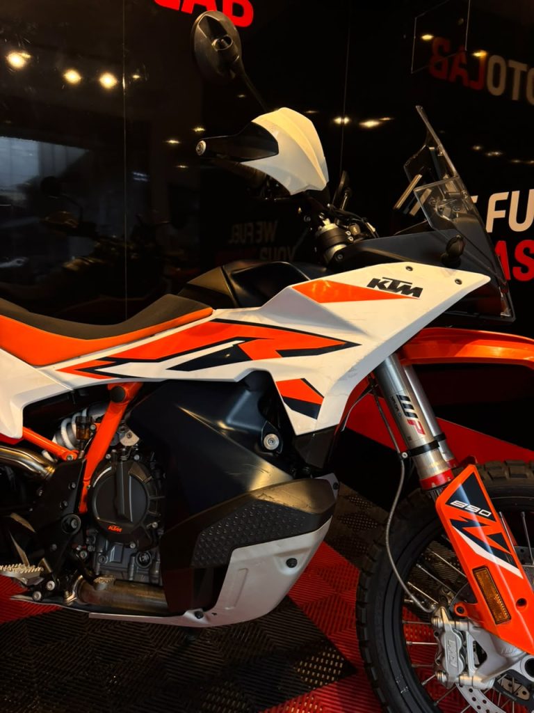 890 Adventure R · Motor