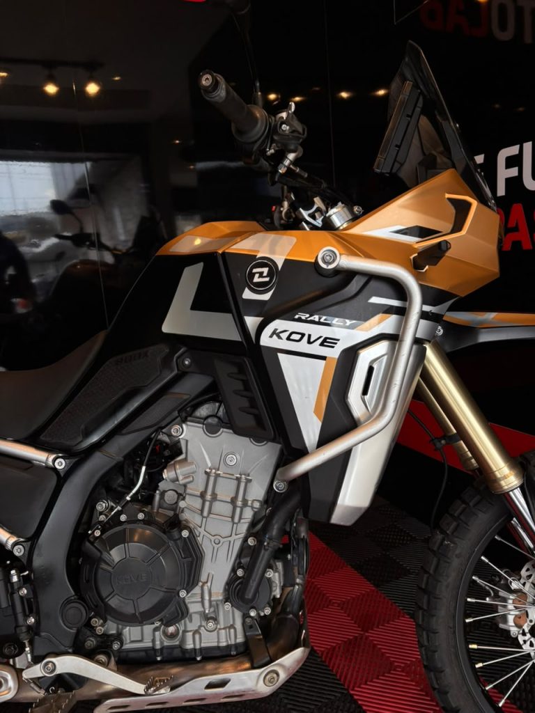 800X Rally · Frontal