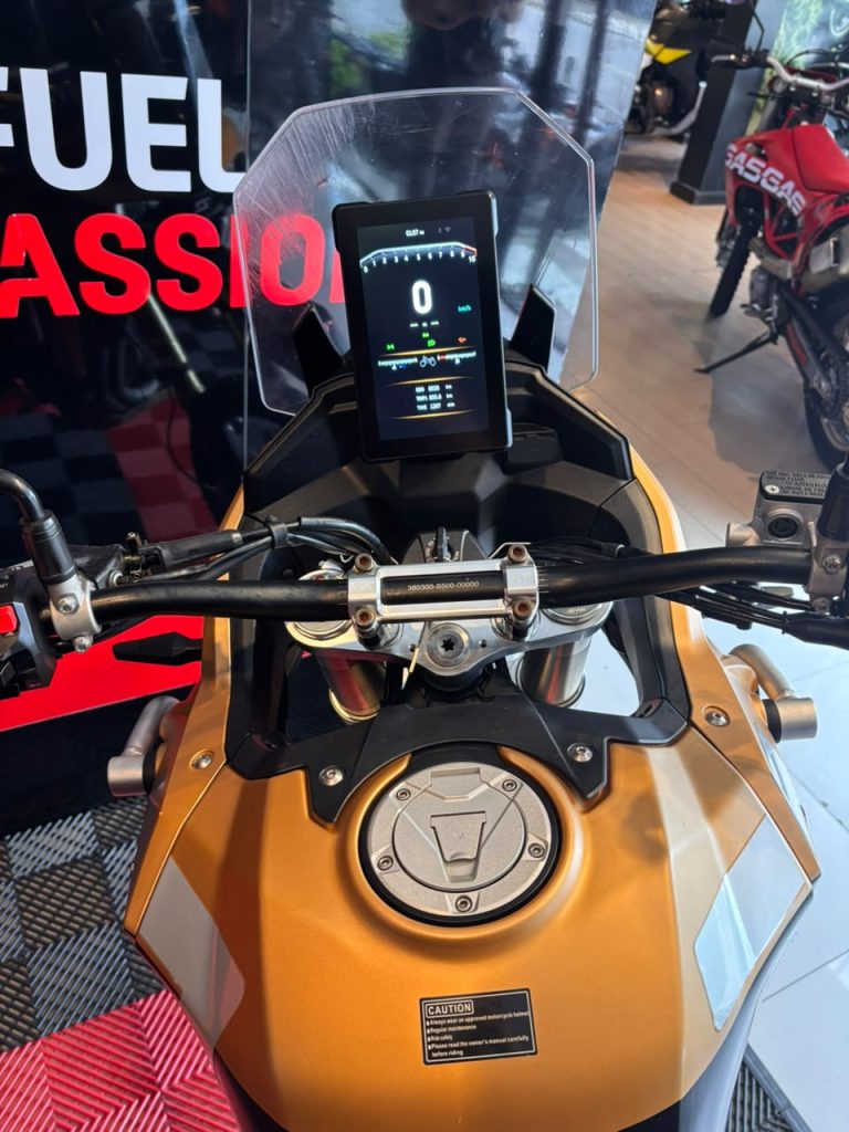 800X Rally · Trasera