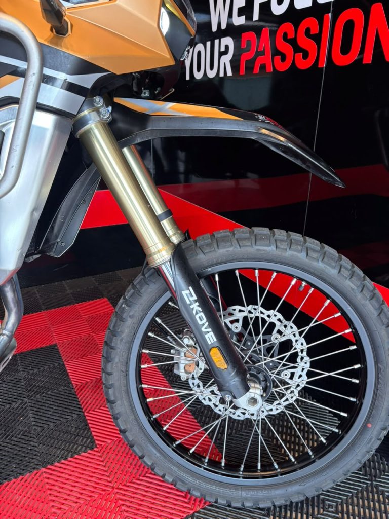 800X Rally · Opuesta