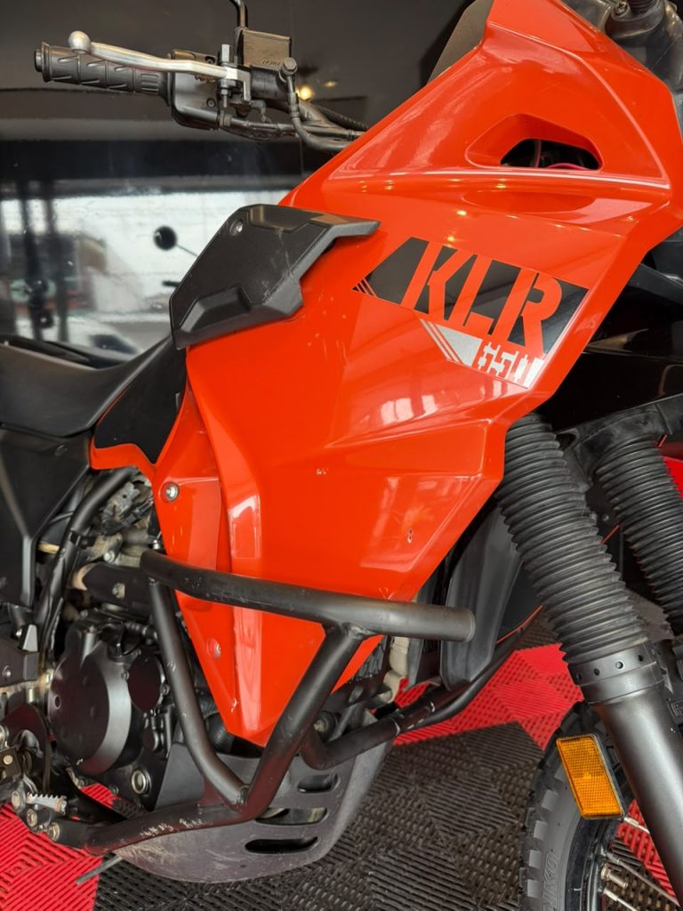 KLR 650 · Frontal