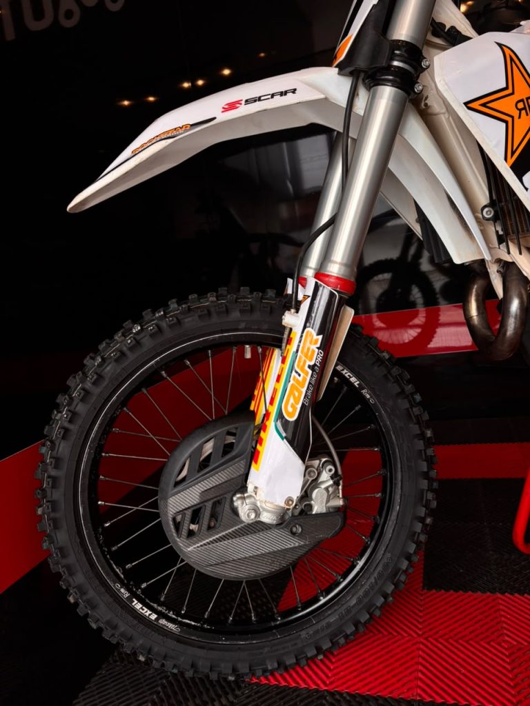 FC 450 Rockstar Edition · Lateral