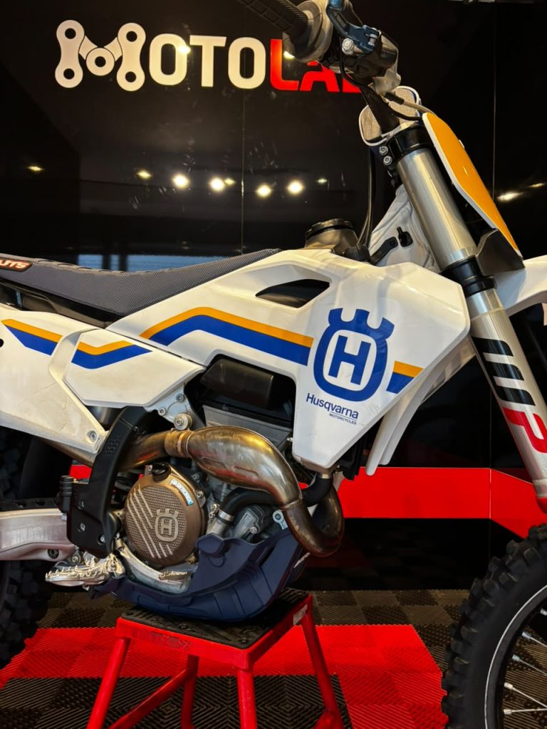 FC 250 Heritage · Frontal
