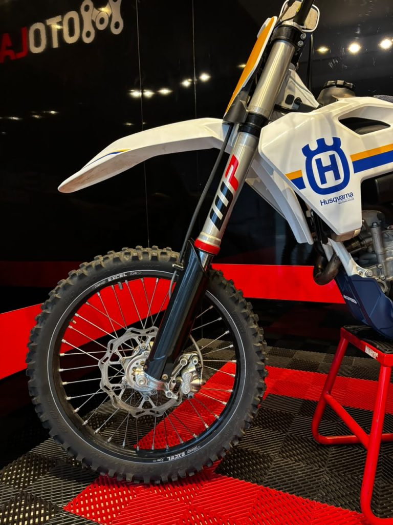 FC 250 Heritage · Trasera