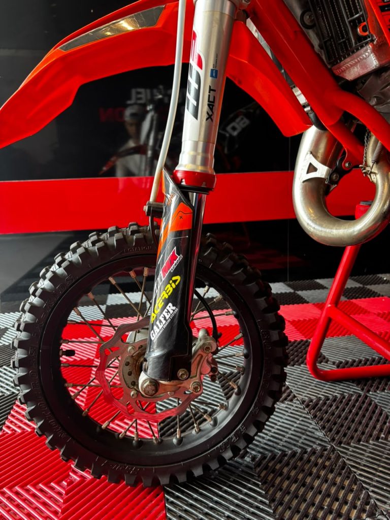 50 SX · Frontal
