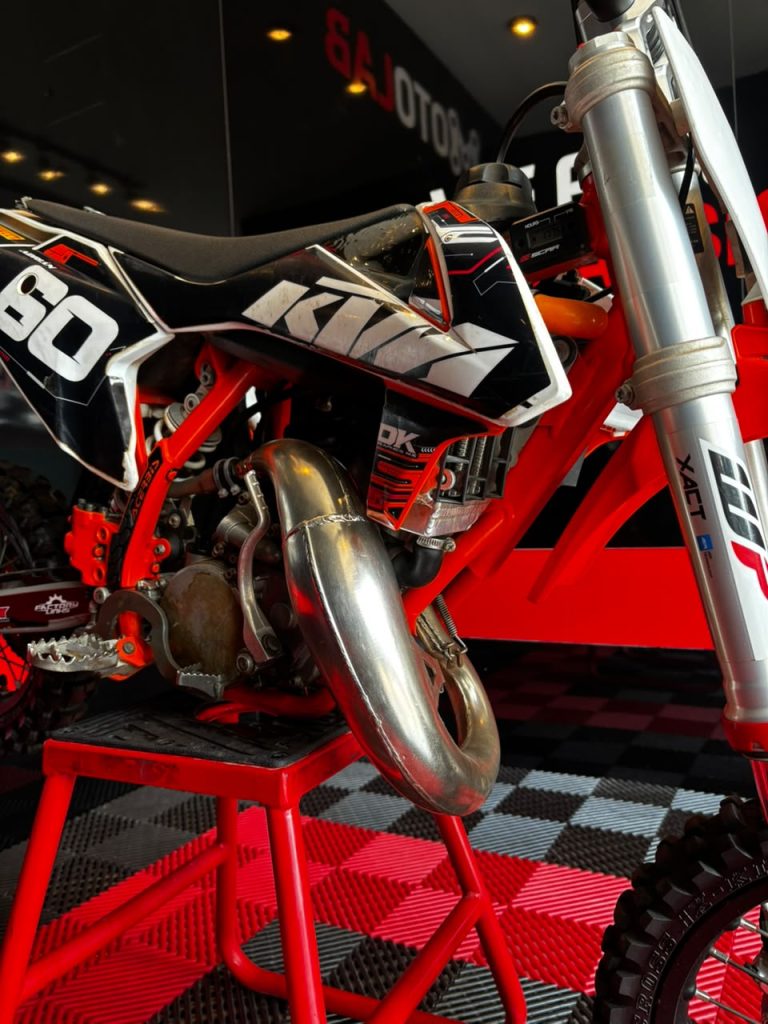 50 SX · Opuesta