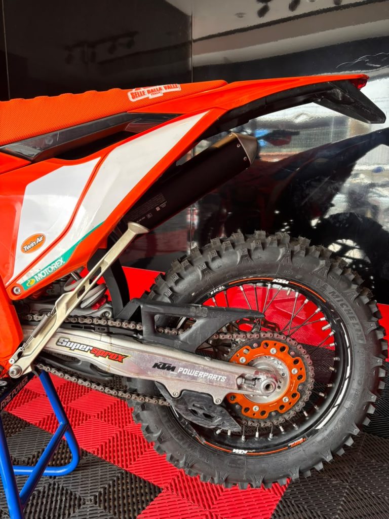 300 EXC Champion Edition · Motor