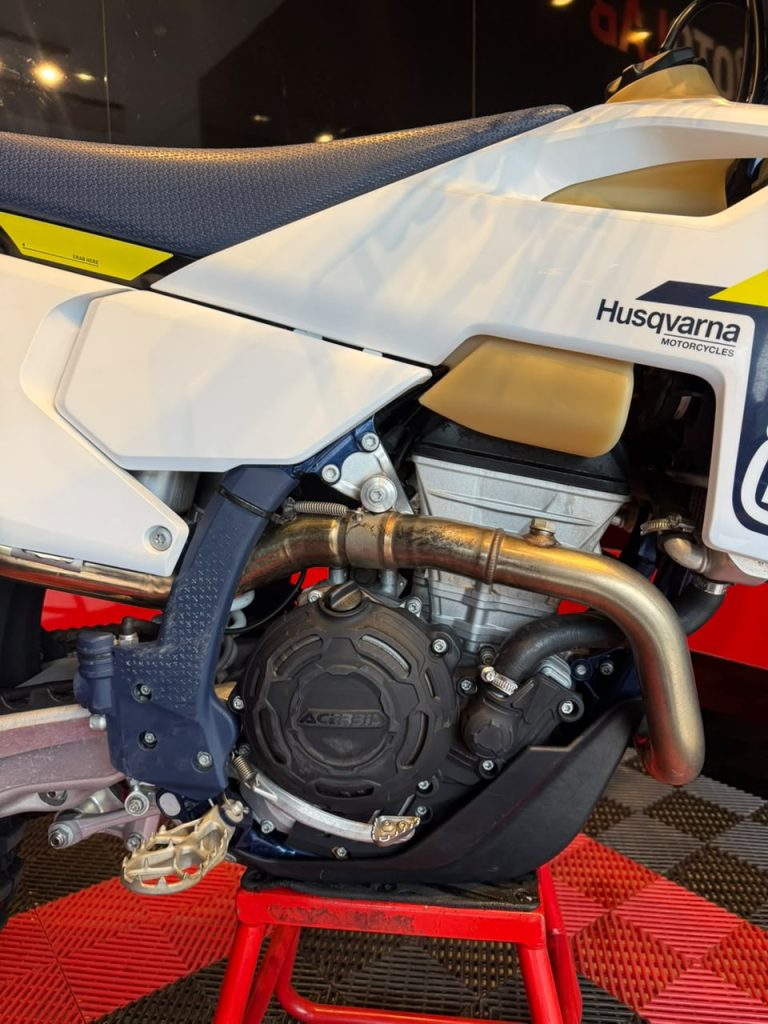 FE 250 · Frontal