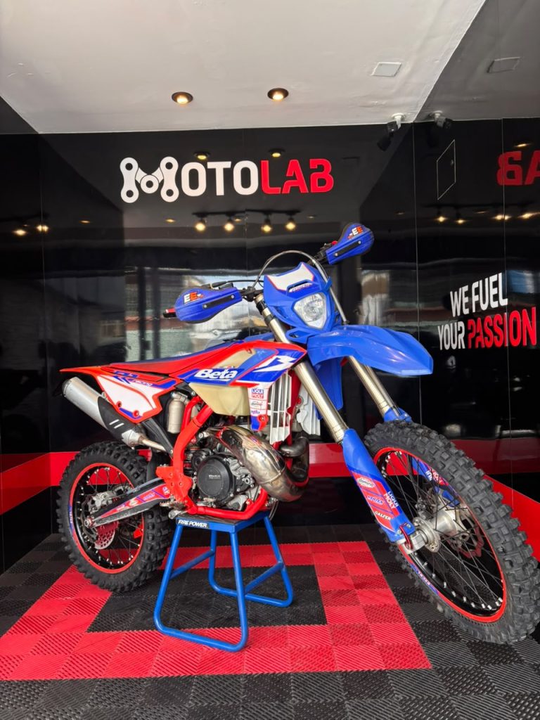 RR 300 Racing
