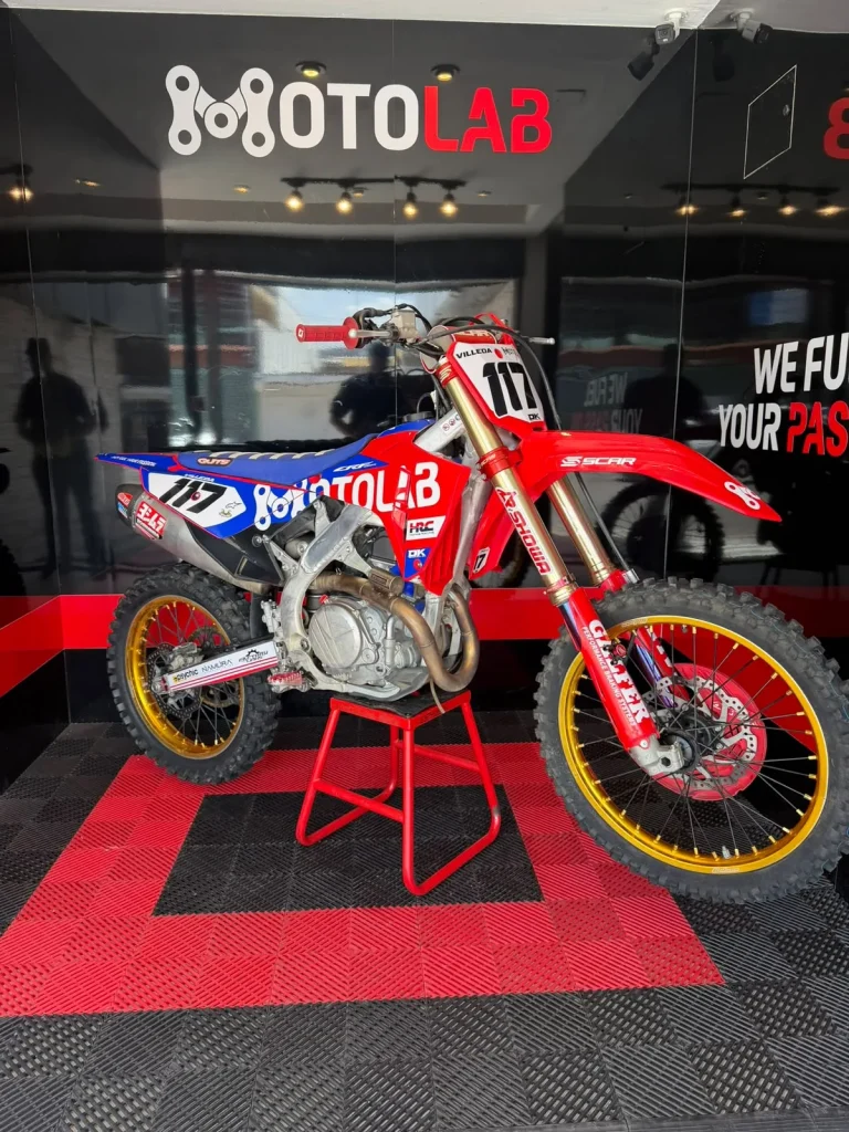 CRF450R · Motor