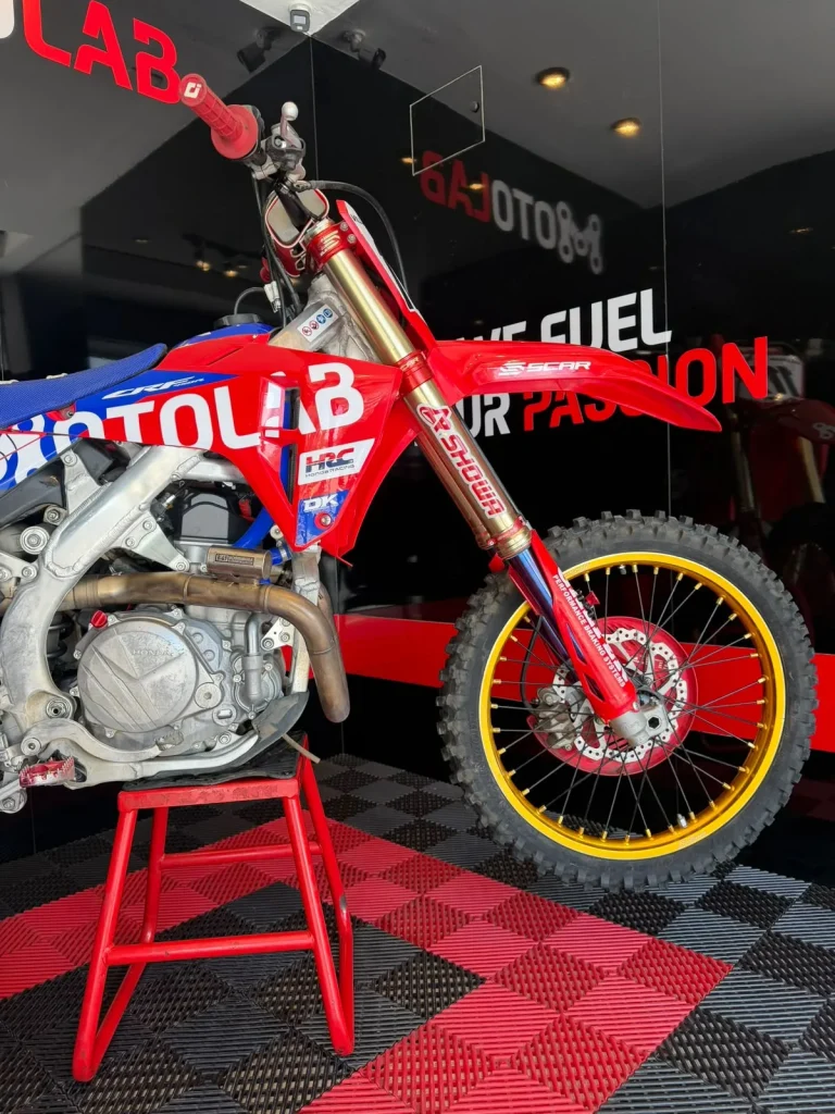 CRF450R · Trasera