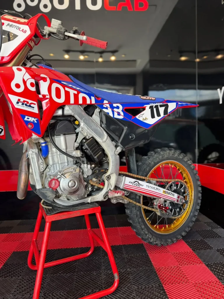CRF450R · Opuesta